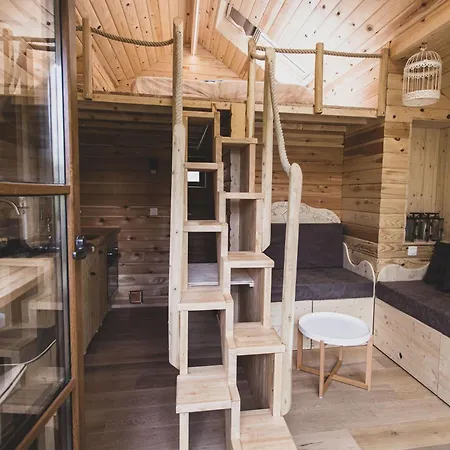 Chalet Romantic Woodland Famenne